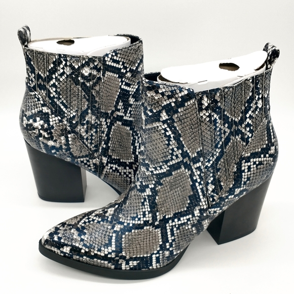 Indigo Rd. Adore Snakeskin Boots Block Heel 8.5 - Picture 1 of 9